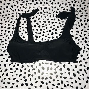 BLACK BIKINI TOP
